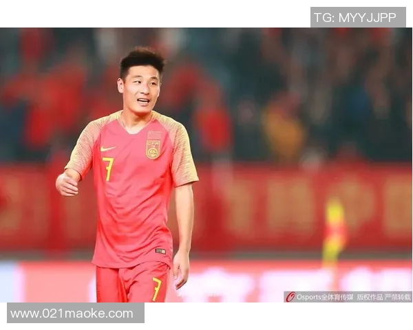 杨芳的足球人生深度对话：从绿茵场到人生舞台的精彩旅程